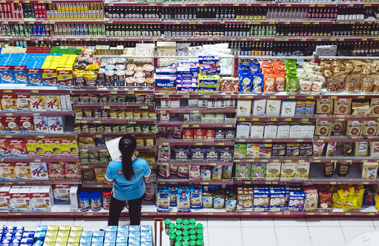 Big supermarket in Ubud (c) Bernard Hermant